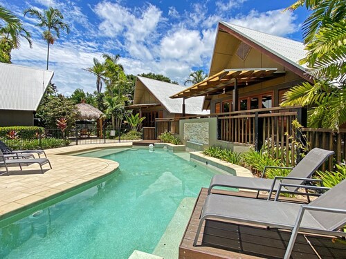 Pure Magnetic Villa 5