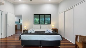 4 Schlafzimmer, Internetzugang, Bettwäsche