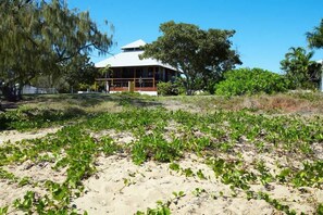 Exterior - Villa Kembali, 19 Pacific Drive-BOM (Horseshoe Bay)