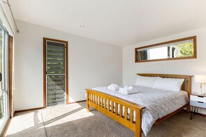 4 chambres, fer et planche Ă repasser, accĂšs Internet, draps fournis