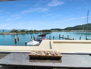 Marina - Blue on Blue Apartment 1271, 123 Sooning St-BOM (Nelly Bay)