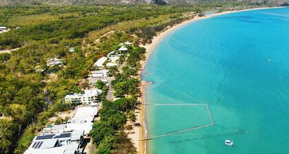 Maggies Beachfront Apt. 11