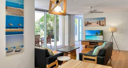 Maggies Beachfront Apt. 9