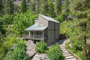 Exterior - Scenic Cabin at Icicle River - 4 Miles From Town (Leavenworth)