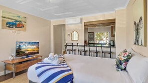 2 bedrooms, Internet, bed sheets