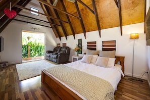 3 bedrooms, WiFi, bed sheets - Serene Place, 22 Serene Place-BOM (Nelly Bay)