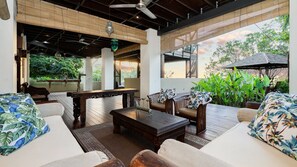 Terrace/patio - Lotus House, Horseshoe Bay (Horseshoe Bay)