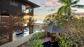 Pool - Lotus House, Horseshoe Bay (Horseshoe Bay)