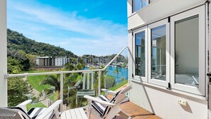 Property grounds - Beachside Apartment 14 (Nelly Bay)