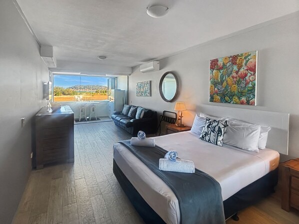1 bedroom, WiFi, bed sheets