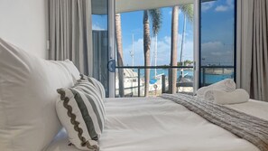 3 bedrooms, bed sheets