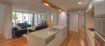 Maggies Beachfront Apt. 7