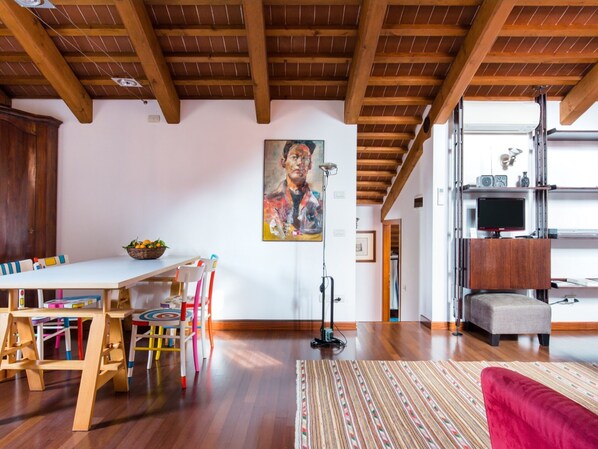 Interior - Romantic Attic with Superb View of Madonna del Orto Gothic Church (Venezia)