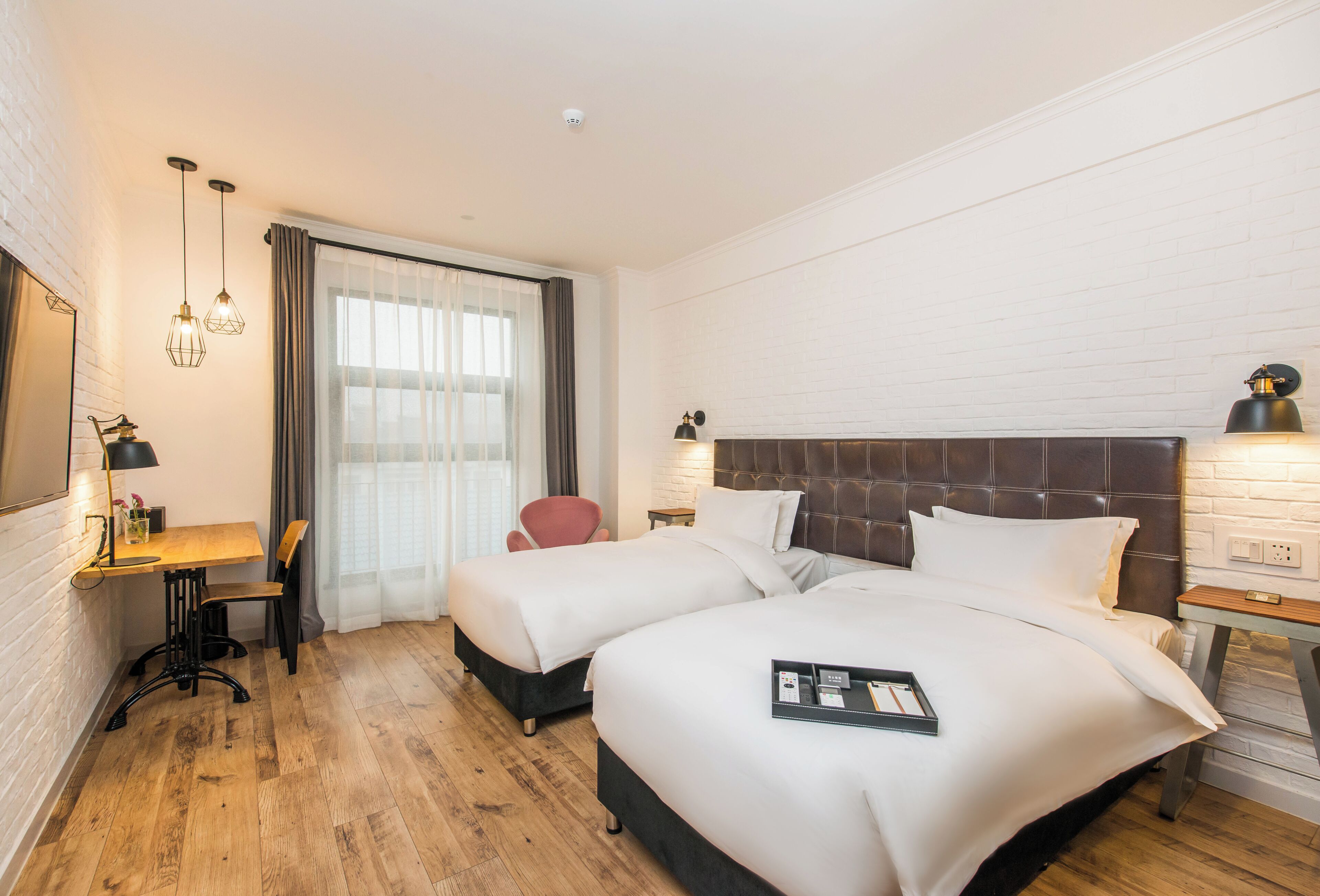 1 kamar tidur, selimut bulu angsa, dan bantalan ekstra lembut