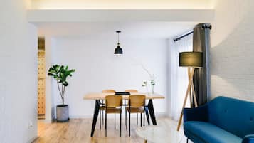 Habitación Signature doble | 1 dormitorio, edredones de plumas, colchones con acolchado adicional