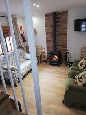 Fernseher, Kamin
