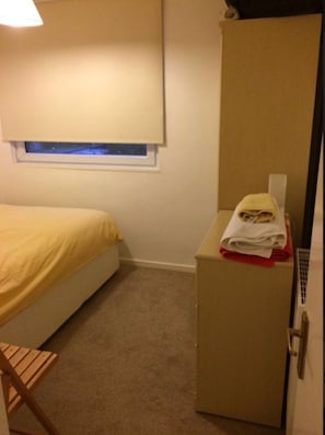 3 bedrooms, iron/ironing board, Internet, bed sheets - Blackheath Palace!! Place to live (London)
