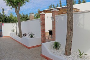 屋外ダイニングエリア