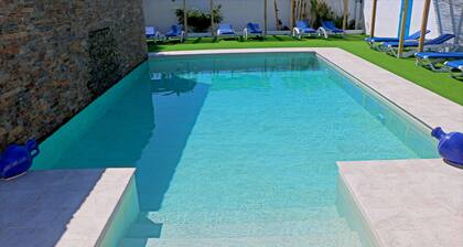 Bungalow avec piscine et WIFI . Conil