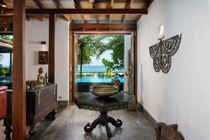 Interior detail - Royal Indigo Villa (Unawatuna)
