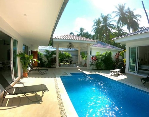 ウィラソン ヴィラ 4 ベッドルームズ