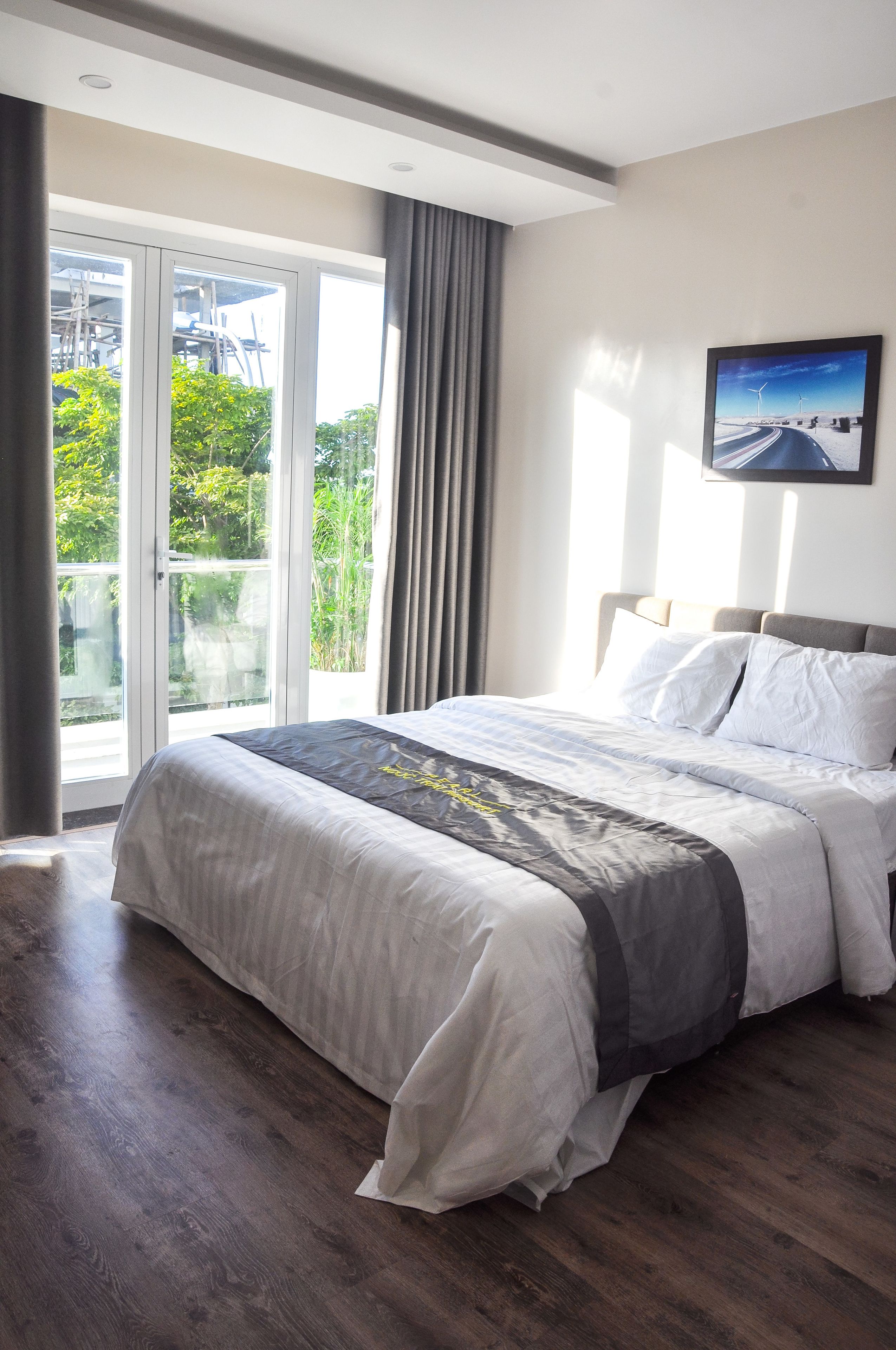 Villa (8 Bedrooms)