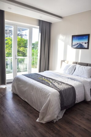 Villa (8 Bedrooms)