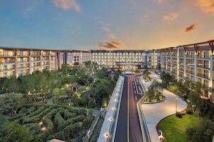 Front of property – evening/night