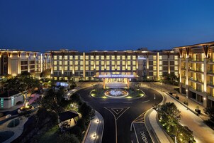 Fachada del alojamiento - Noche