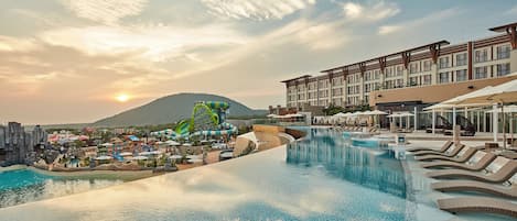 Indoor pool, outdoor pool, pool cabanas (surcharge), lifeguards on site