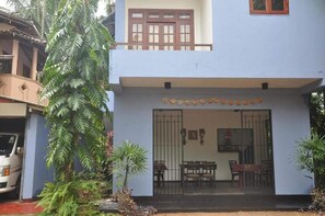 Lobby - The Fence (Induruwa)