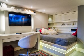 1 Schlafzimmer, Schreibtisch, Bügeleisen/Bügelbrett, WLAN
