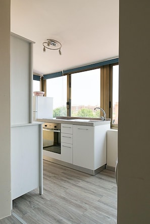 Refrigerador, horno, placa de cocina, tostadora