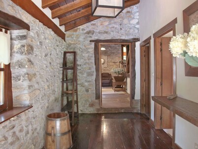 Beautiful private villa for 4 people with WIFI, TV, terrace and panoramic view