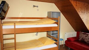 2 habitaciones, cuna de viaje, wifi y ropa de cama