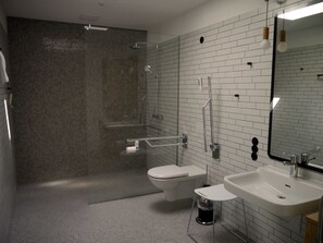 Unclassified image, 3 of 20, button