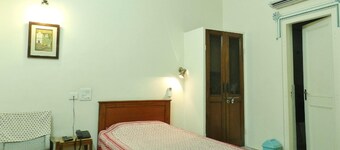 Hotel Arya Niwas, Jaipur
