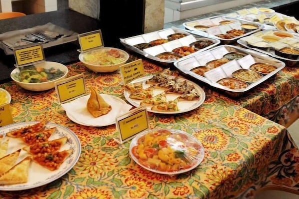 Restaurant - Hotel Arya Niwas (Jaipur)