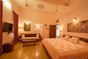 Cribs/infant beds - Hotel Arya Niwas (Jaipur)