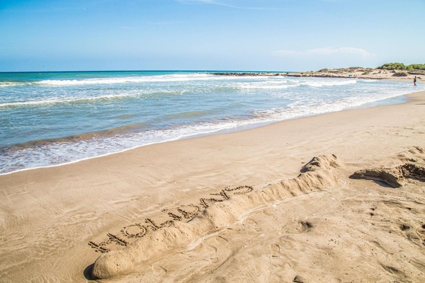 Perto da praia, prática de pesca