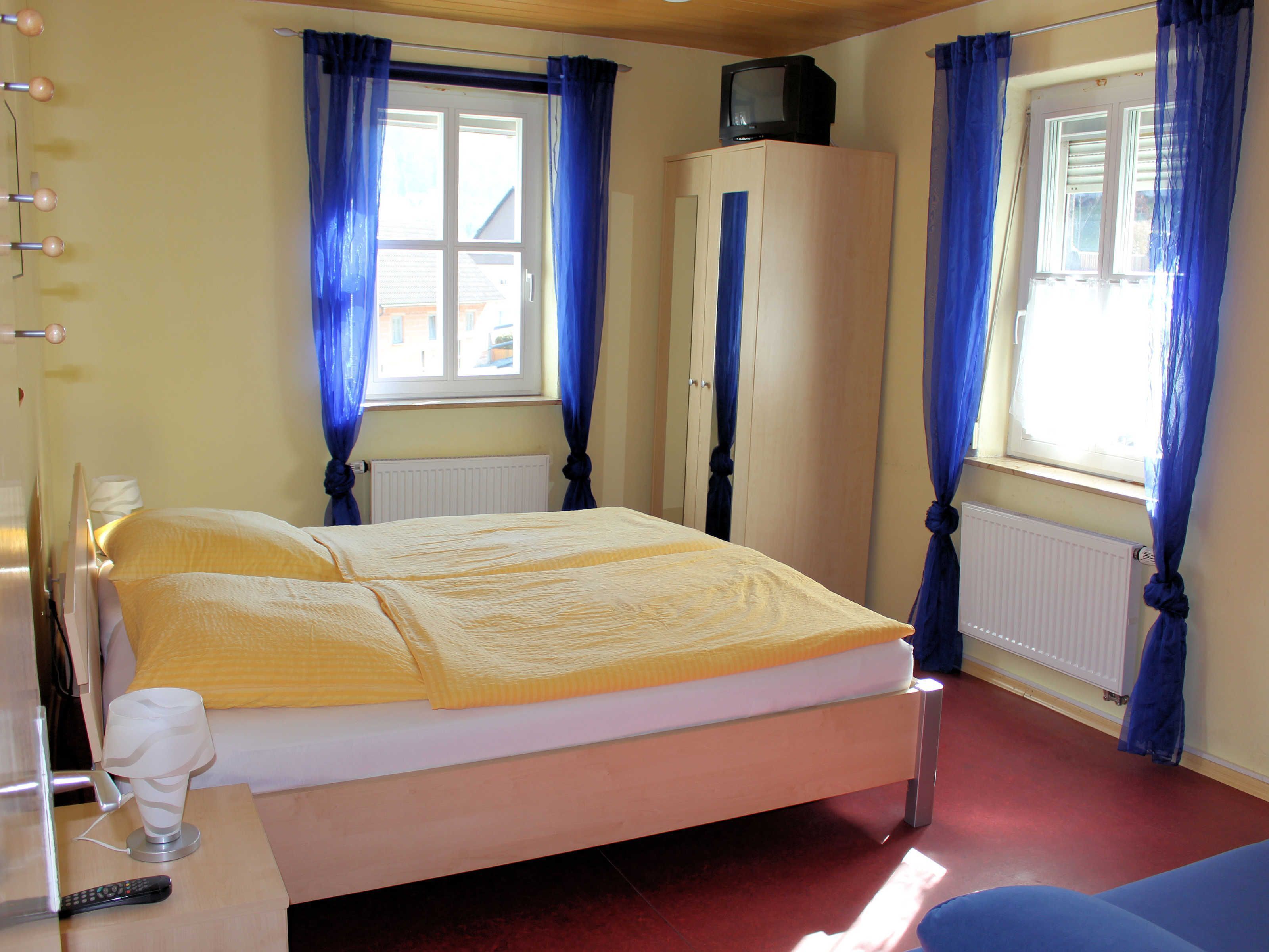 4 chambres, lit parapluie, Wi-Fi, draps fournis