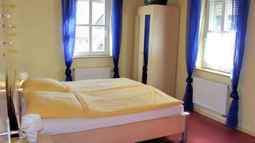 4 chambres, lit parapluie, Wi-Fi, draps fournis