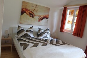 4 Schlafzimmer, Bügeleisen/Bügelbrett, WLAN, Bettwäsche