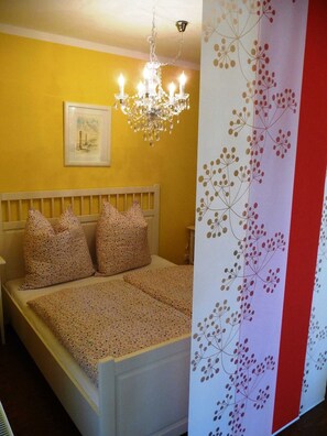 1 habitación y ropa de cama 