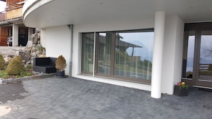 Exterior detail - Apartment Niesenblick on Lake Thun (Aeschlen /Sigriswil)