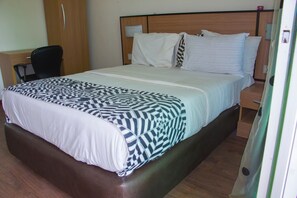 Standard Room - House of Blues Hotel & Entertainment Center (Ikorodu)