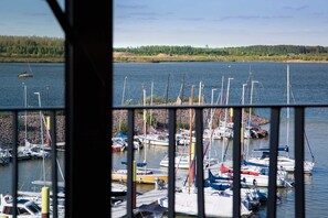 Unclassified image, 5 of 20, button