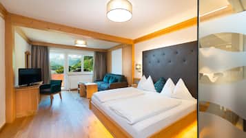 1 bedroom, in-room safe, WiFi, bed sheets