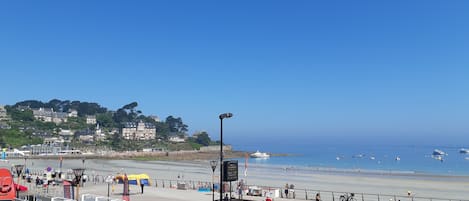 Vista a la playa o el mar