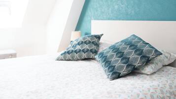 2 Schlafzimmer, Schreibtisch, Bügeleisen/Bügelbrett, kostenloses WLAN